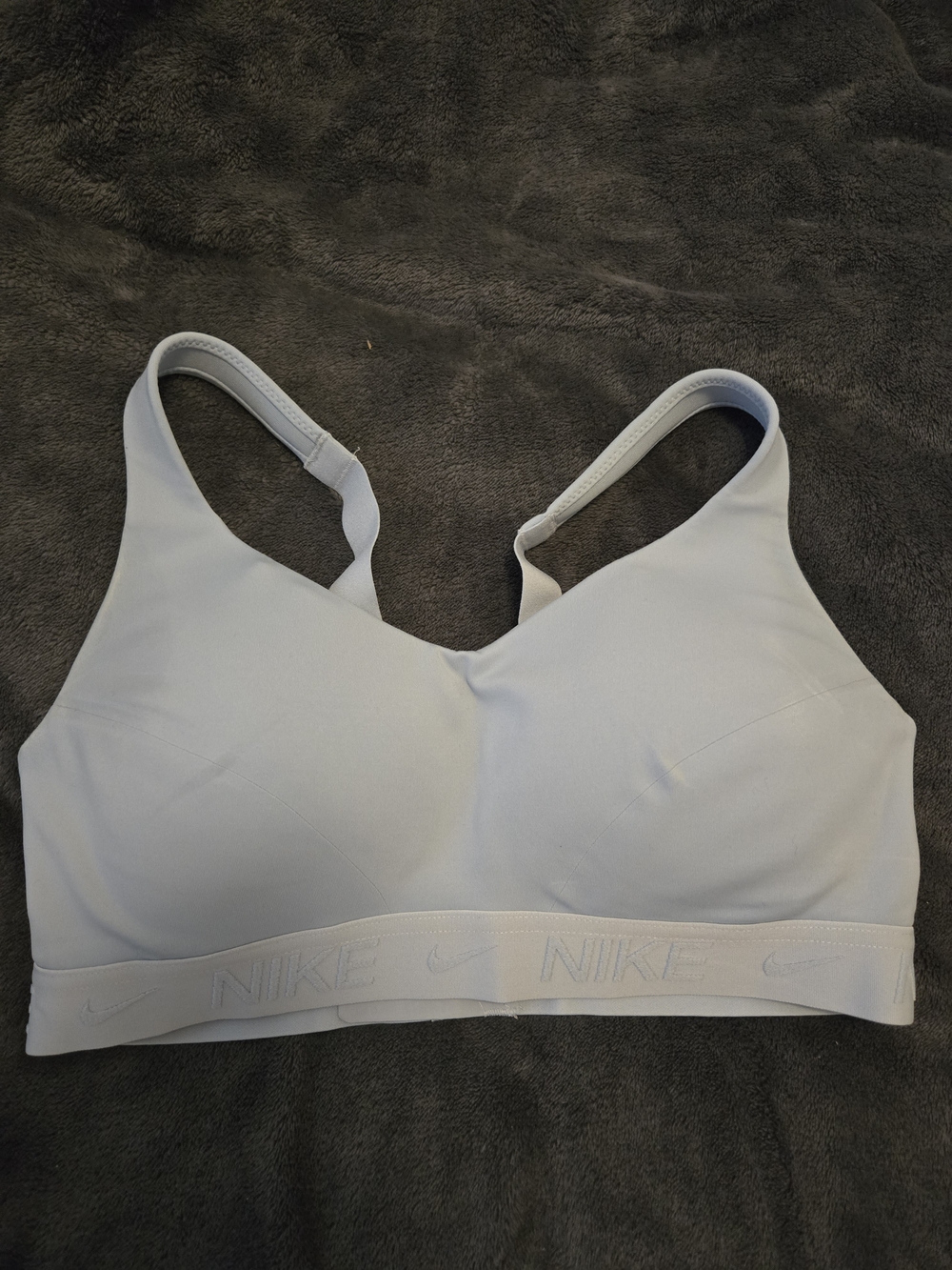 Nike White Wireless Light-Impact Sports Bra